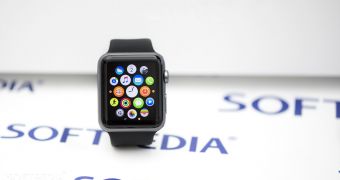 How to get notifications on both iphone and apple watch