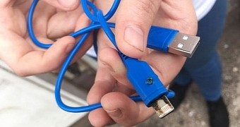 Third party iphone cable catches fire in owner s lap