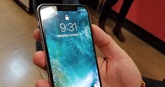 Clear shots of the iphone x in the wild make apple fanboys drool