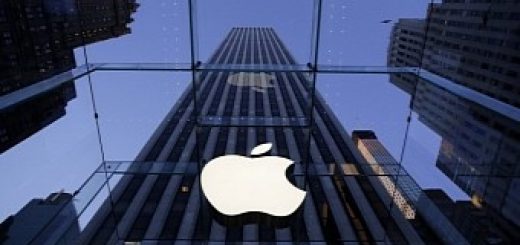 Woman sues apple following accident suffered in apple store