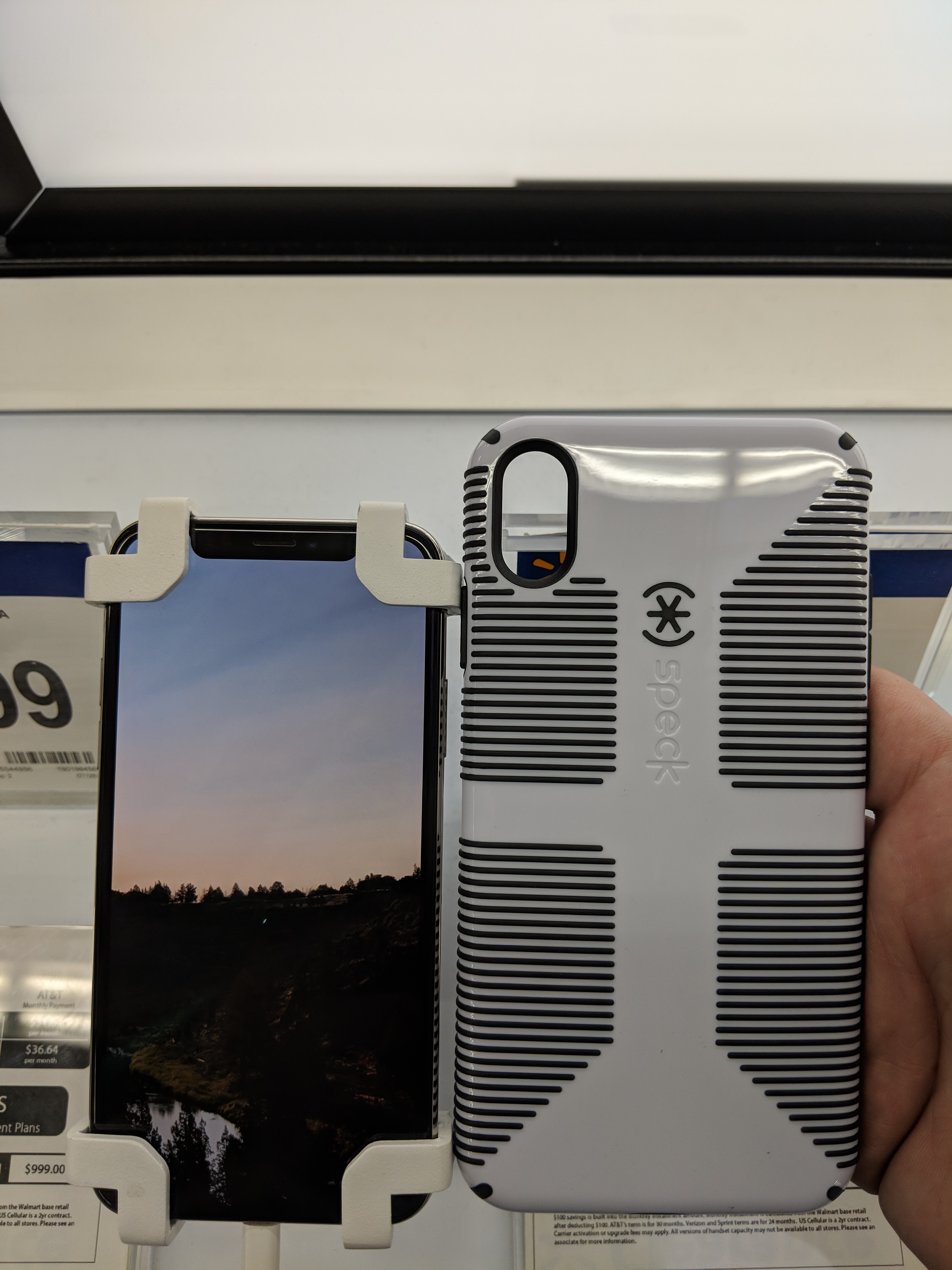 Leaked iphone xs max case shows you re going to need bigger pockets 522551 3