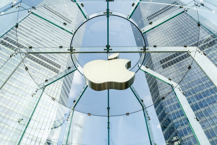 Apple overtakes microsoft becomes the most valuable company in the world 524862 2