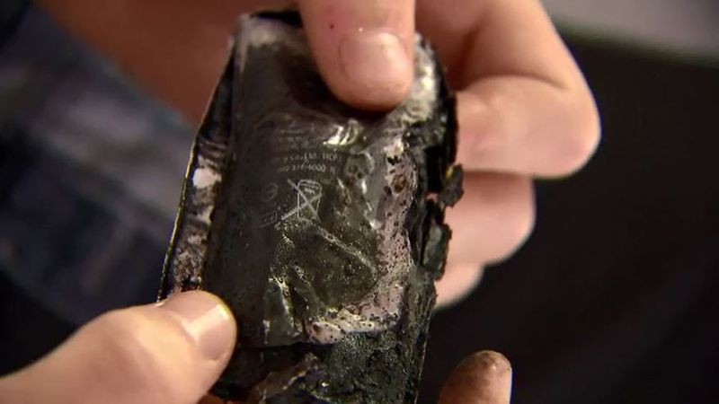 Iphone battery catches fire on 15 year old s chest 525527 2