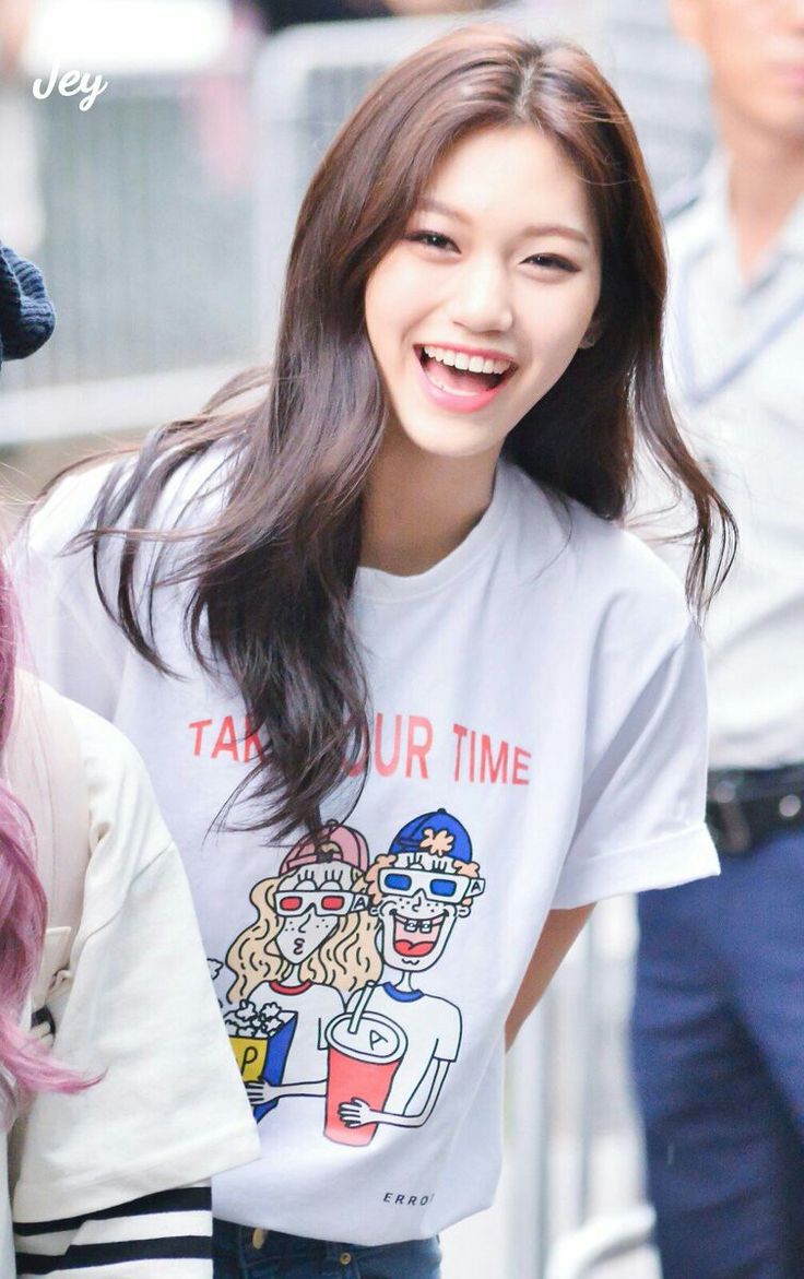 Kim doyeon wallpaper smiling