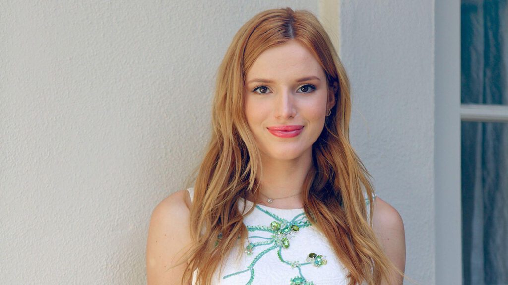 Cute Bella Thorne Picture