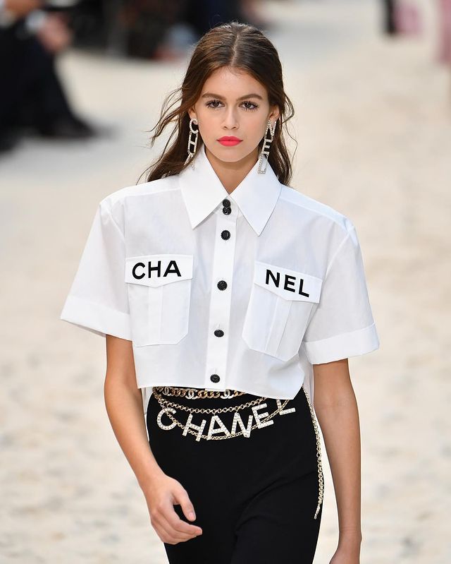 Modeling only chanel outfit black and white