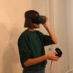 Playing virtual reality
